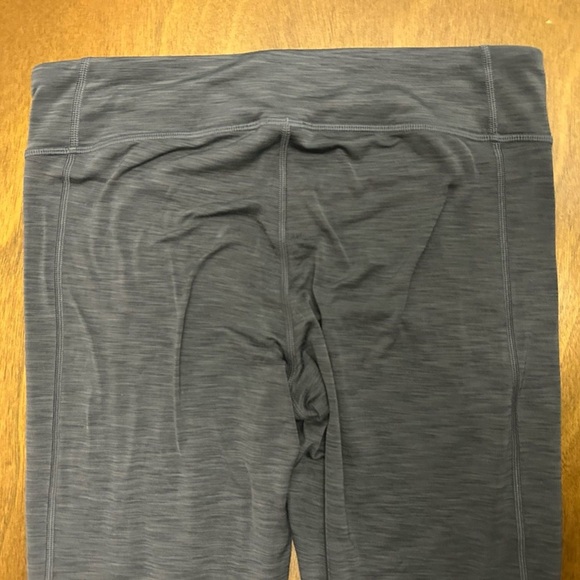 Under armour Women's Leggings, Size Medium Dark Gray (0352) - Picture 9 of 12